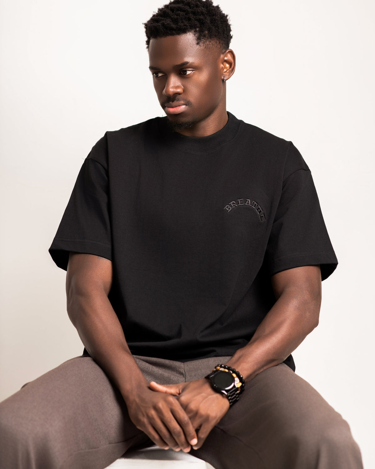 BREATHE - OVERSIZED - BLACK
